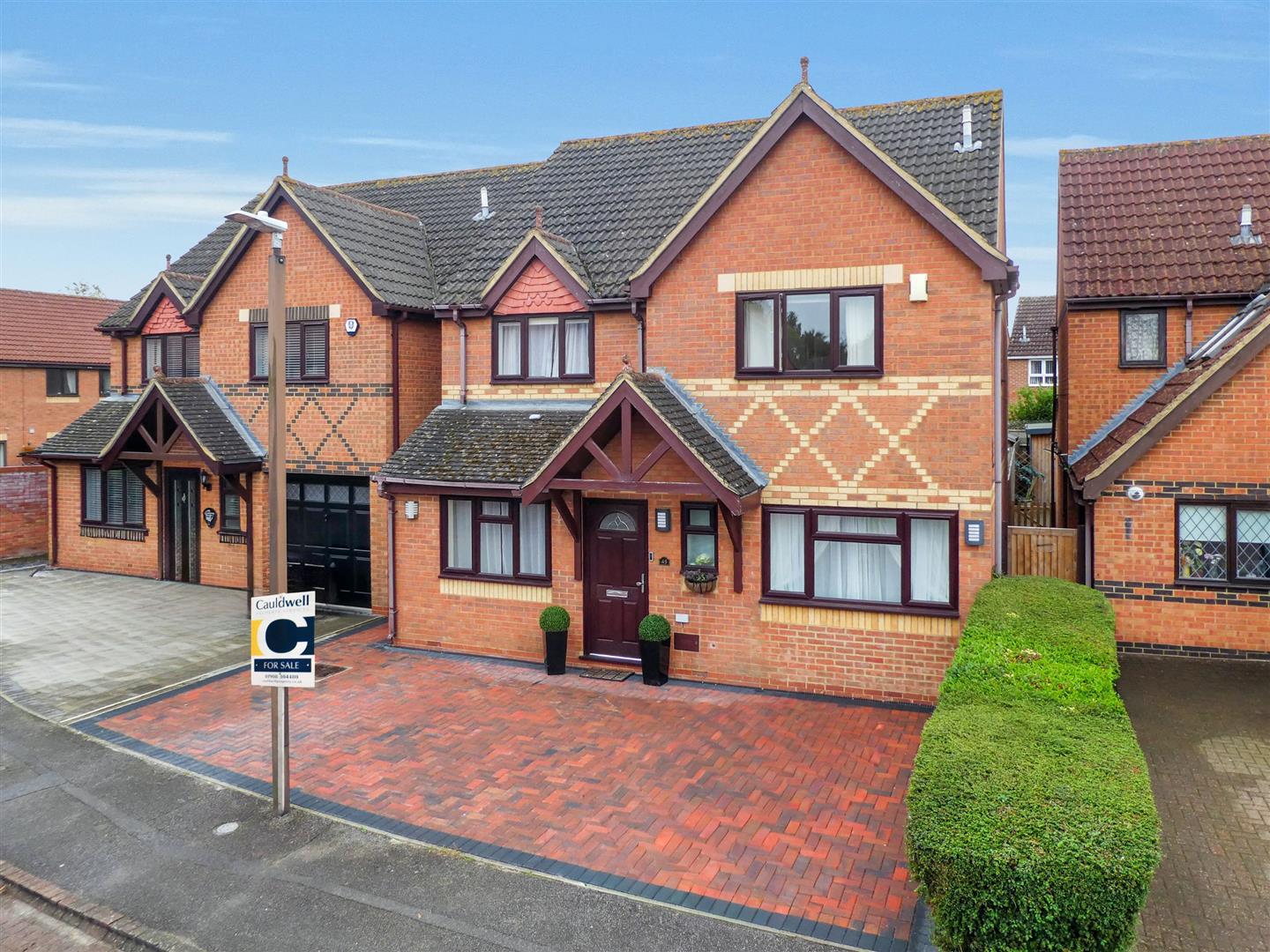 4 bed property in Wrens Park, Milton Keynes